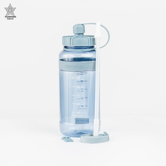 1500ML BPA Free Drinking Water Bottles With Shoulder Strap - Picture 4 of 6